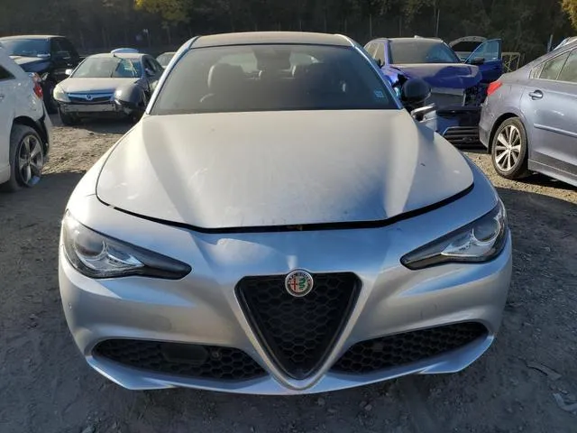 ZARFANBN9M7640174 2021 2021 Alfa Romeo Giulia- TI 5