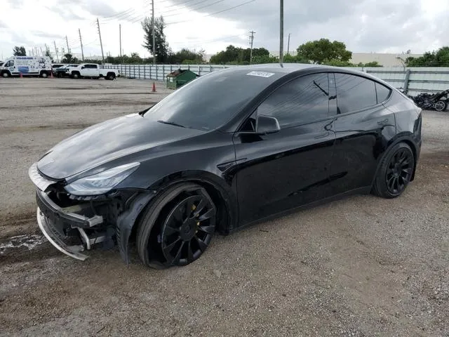 5YJYGAEE7MF249136 2021 2021 Tesla MODEL Y 1