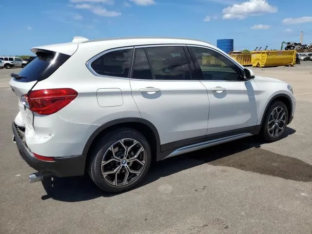 WBXJG7C09L5P70017 2020 2020 BMW X1- Sdrive28I 3