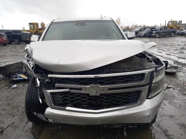 1GNSKHKCXKR335121 2019 2019 Chevrolet Suburban- K1500 Lt 5