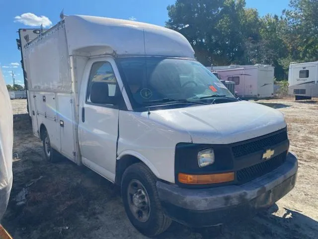 1GBHG31U961220021 2006 2006 Chevrolet Express 4