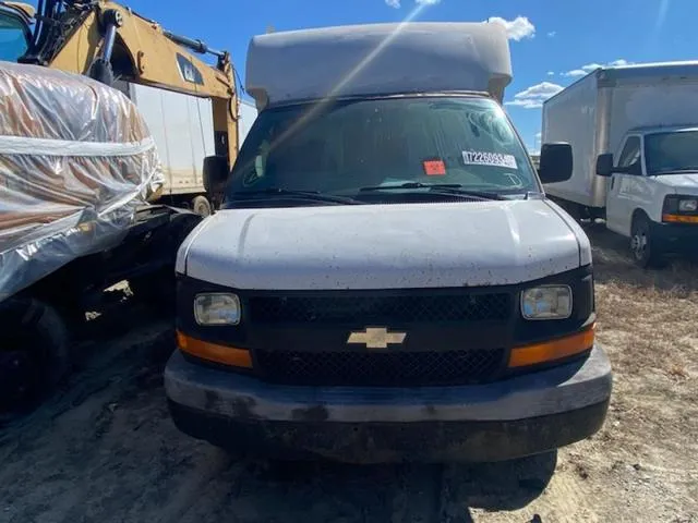 1GBHG31U961220021 2006 2006 Chevrolet Express 5