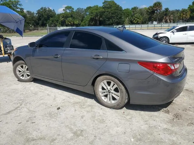 5NPEB4AC6BH222211 2011 2011 Hyundai Sonata- Gls 2