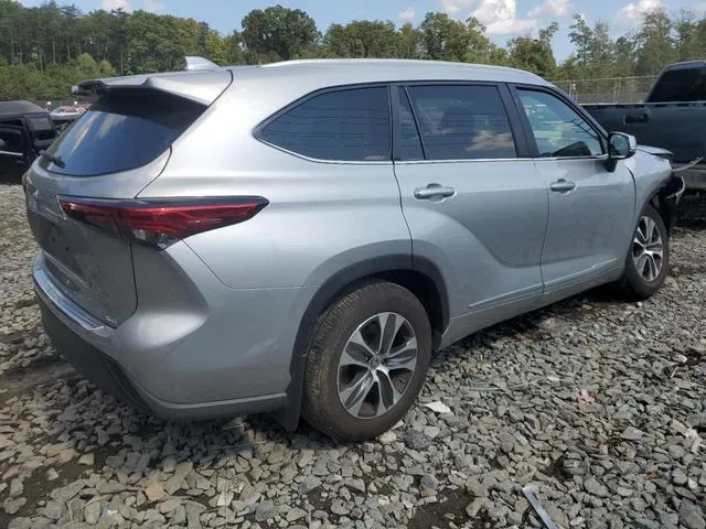 5TDKDRAH3PS047326 2023 2023 Toyota Highlander- L 3