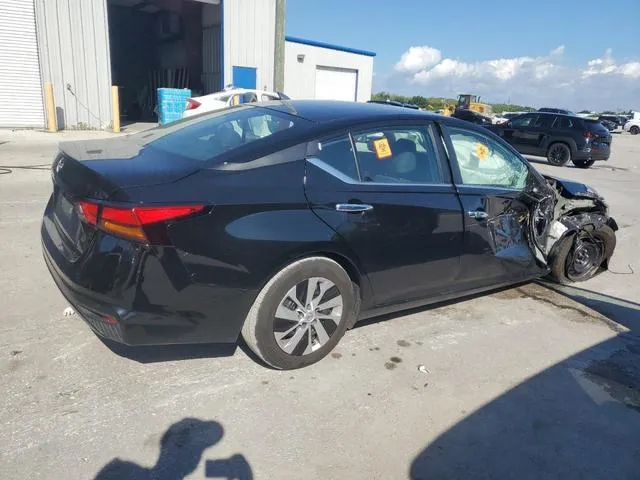 1N4BL4BV6PN386572 2023 2023 Nissan Altima- S 3