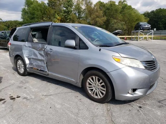 5TDYK3DC9BS168125 2011 2011 Toyota Sienna- Xle 4