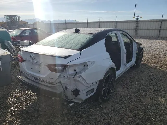 4T1BZ1HKXKU022864 2019 2019 Toyota Camry- Xse 3