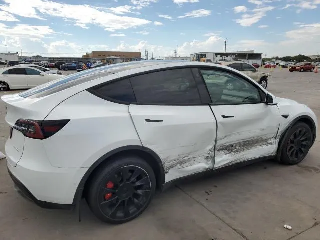 7SAYGDEE7NA010463 2022 2022 Tesla MODEL Y 3