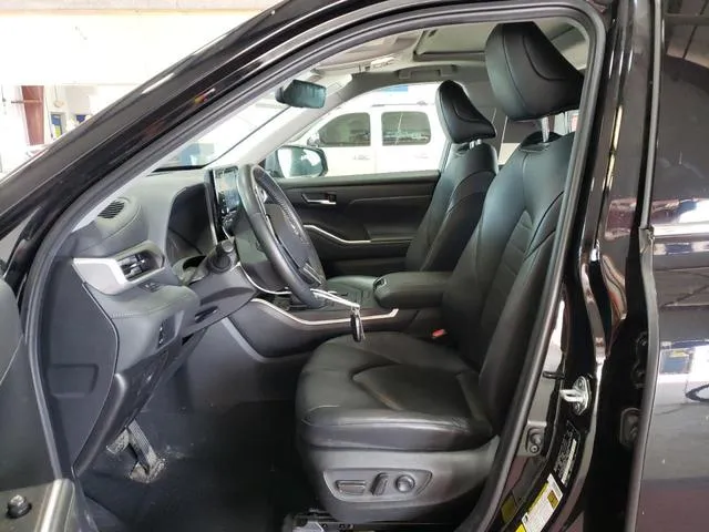 5TDGZRBH0MS083444 2021 2021 Toyota Highlander- Xle 7