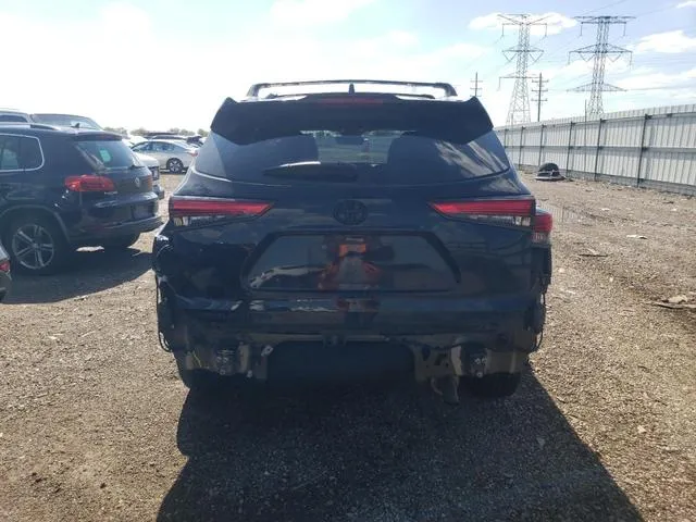 5TDGZRBH9NS586438 2022 2022 Toyota Highlander- Xle 6