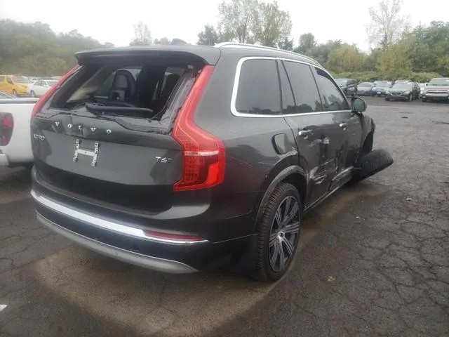 YV4A221L3N1777824 2022 2022 Volvo XC90- T6 Inscription 3