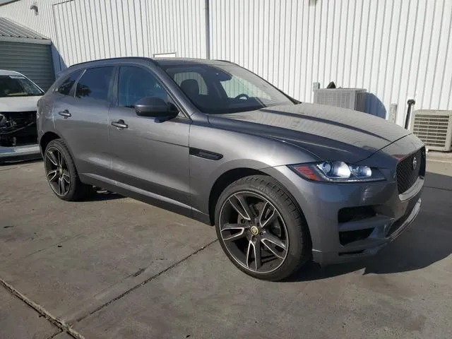 SADCJ2BV3HA082962 2017 2017 Jaguar F-Pace- Premium 4