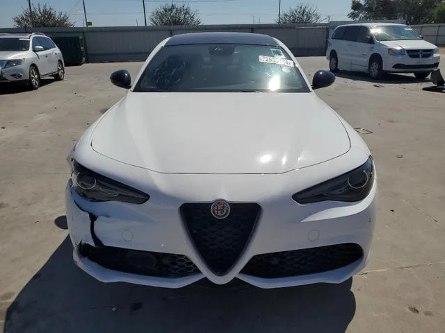 ZARFAMBN9P7670161 2023 2023 Alfa Romeo Giulia- TI 5