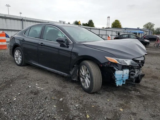 4T1C11AK8NU646107 2022 2022 Toyota Camry- LE 4