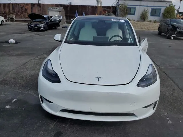 7SAYGAEE1RF064428 2024 2024 Tesla MODEL Y 5