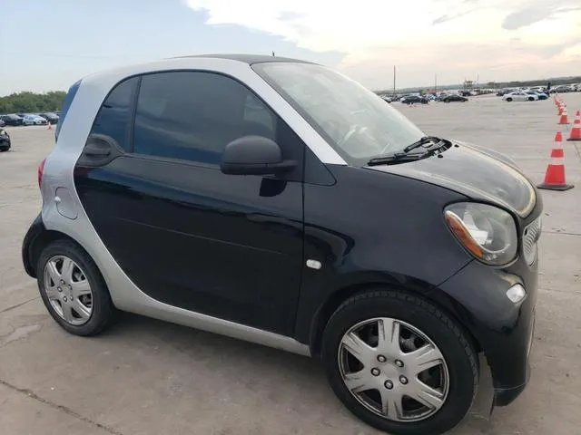 WMEFJ5DA3GK125825 2016 2016 Smart Fortwo 4