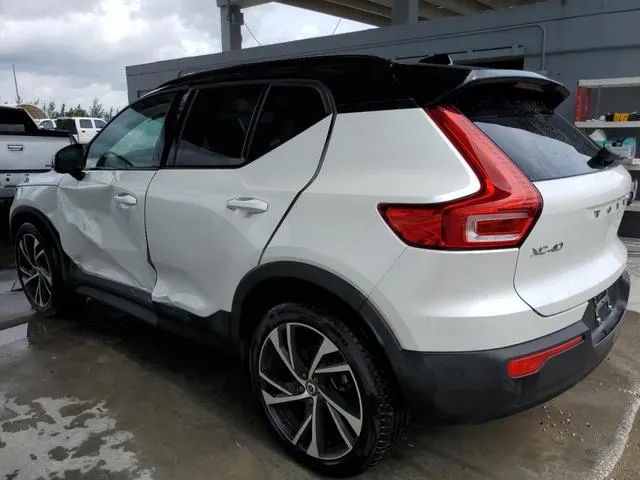 YV4162UM6M2471962 2021 2021 Volvo XC40- T5 R-Design 2