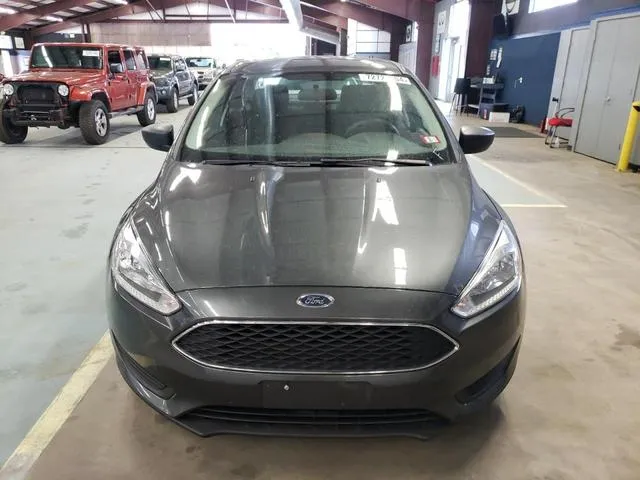 1FADP3E28JL208142 2018 2018 Ford Focus- S 5