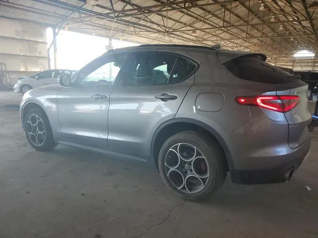 ZASFAKPNXJ7B67194 2018 2018 Alfa Romeo Stelvio- Sport 2