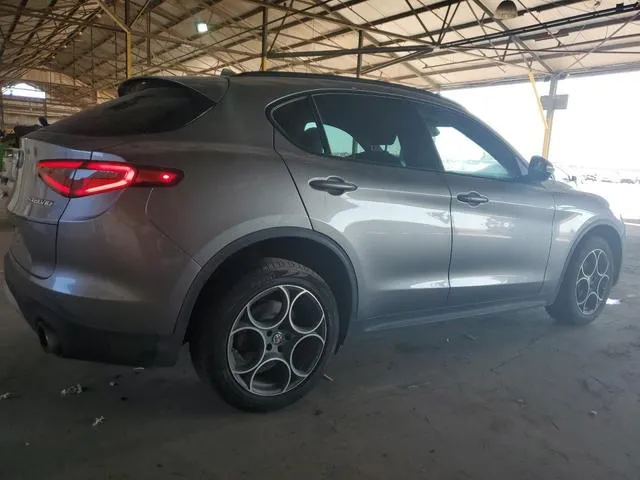 ZASFAKPNXJ7B67194 2018 2018 Alfa Romeo Stelvio- Sport 3