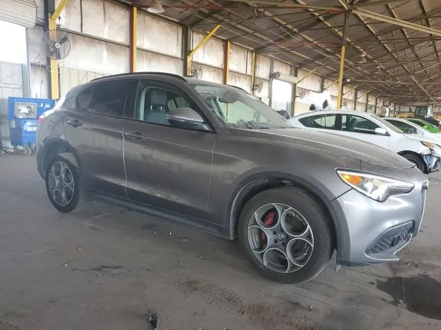 ZASFAKPNXJ7B67194 2018 2018 Alfa Romeo Stelvio- Sport 4