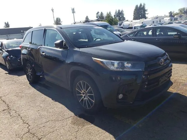 5TDJZRFHXJS802825 2018 2018 Toyota Highlander- SE 4