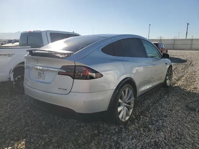 5YJXCAE47HF052133 2017 2017 Tesla MODEL X 3