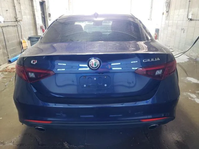 ZARFAEDN6H7543579 2017 2017 Alfa Romeo Giulia- Q4 6