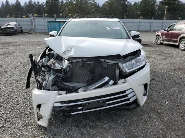 5TDJZRFH4JS820687 2018 2018 Toyota Highlander- SE 5