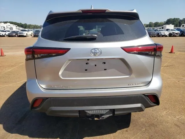 5TDHZRBH3NS225887 2022 2022 Toyota Highlander- Xle 6