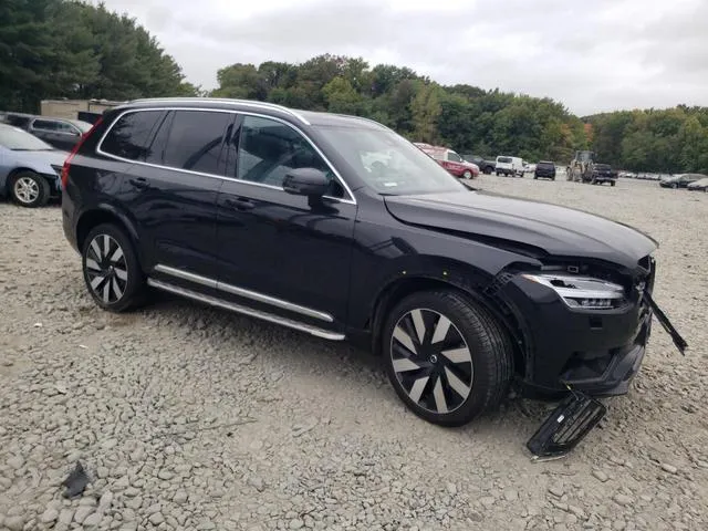 YV4H60CA3P1927839 2023 2023 Volvo XC90- Ultimate 4