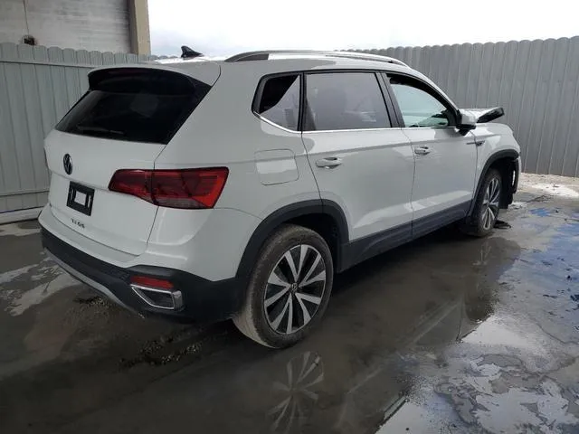 3VVSX7B20RM034463 2024 2024 Volkswagen Taos- SE 3