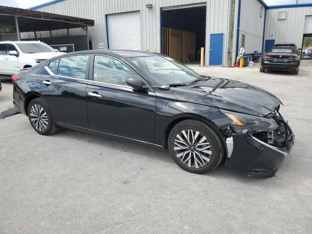 1N4BL4DV2RN366481 2024 2024 Nissan Altima- SV 4