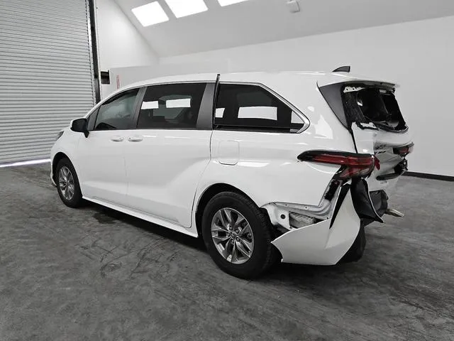 5TDKRKEC0NS116560 2022 2022 Toyota Sienna- LE 2