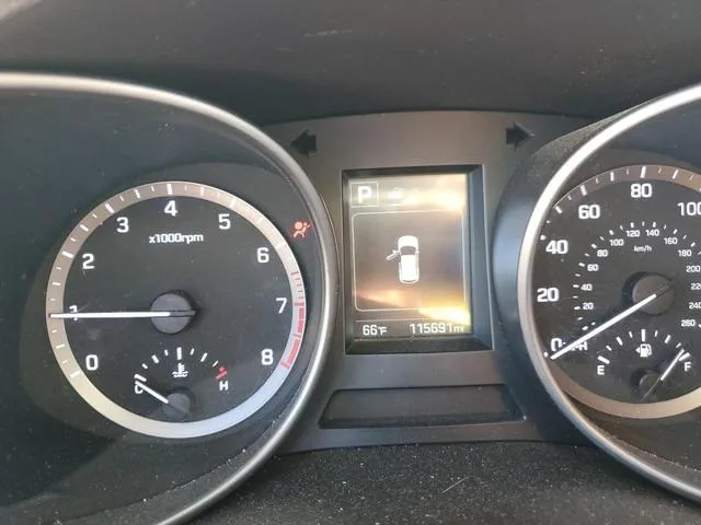 KM8SMDHF9HU220749 2017 2017 Hyundai Santa Fe- SE 9