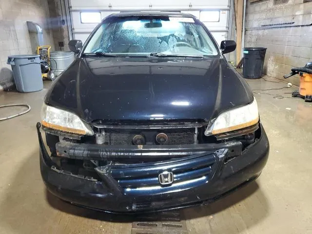 1HGCG16512A031063 2002 2002 Honda Accord- EX 5