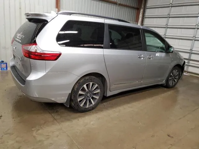 5TDDZ3DC3LS228301 2020 2020 Toyota Sienna- Xle 3