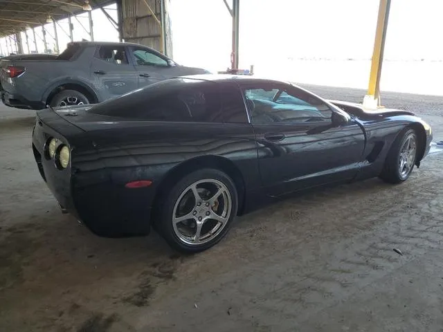 1G1YY22G725125125 2002 2002 Chevrolet Corvette 3