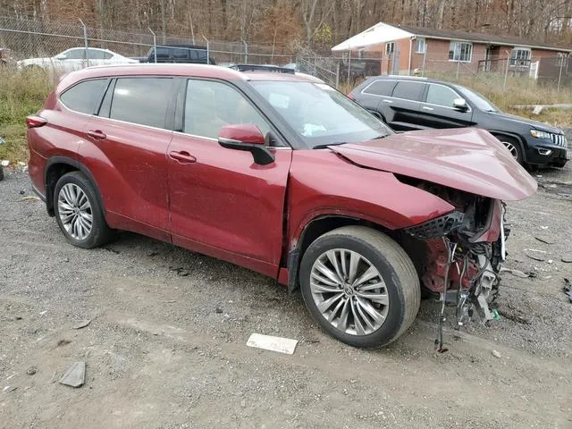 5TDFZRBH0MS069734 2021 2021 Toyota Highlander- Platinum 4