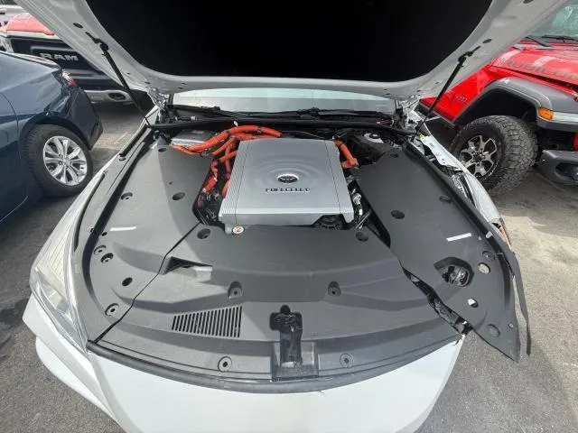 JTDAAAAA9PA011307 2023 2023 Toyota Mirai- Xle 7