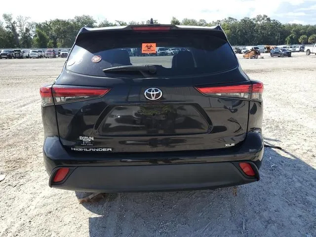 5TDGZRAH8MS045686 2021 2021 Toyota Highlander- Xle 6