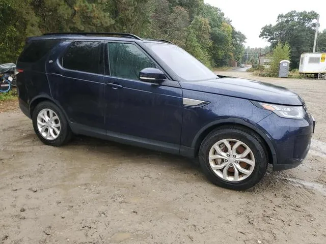 SALRG2RV5KA087574 2019 2019 Land Rover Discovery- SE 4