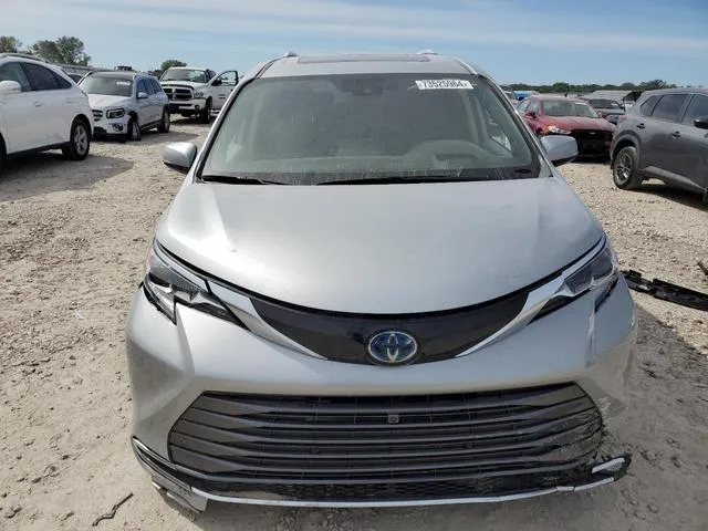 5TDERKEC5MS065875 2021 2021 Toyota Sienna- Limited 5