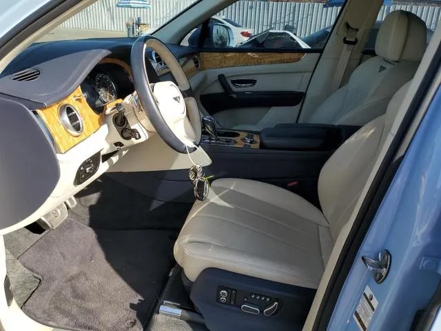 SJAAM2ZV9KC026988 2019 2019 Bentley Bentayga 7