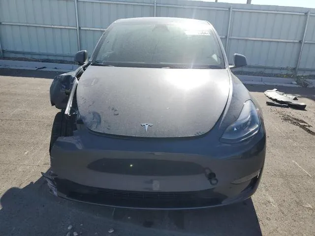 7SAYGDEE1RA241977 2024 2024 Tesla MODEL Y 5