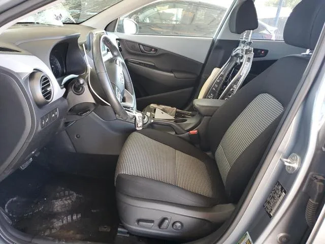 KM8K62AA5LU563841 2020 2020 Hyundai Kona- Sel Plus 7