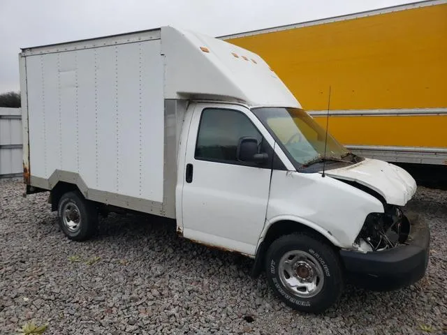 1GBHG31U541163815 2004 2004 Chevrolet Express 4