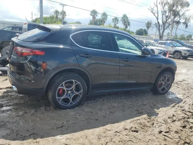 ZASFAKAN8J7B83323 2018 2018 Alfa Romeo Stelvio 3