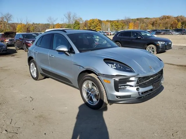 WP1AA2A52LLB14302 2020 2020 Porsche Macan 4