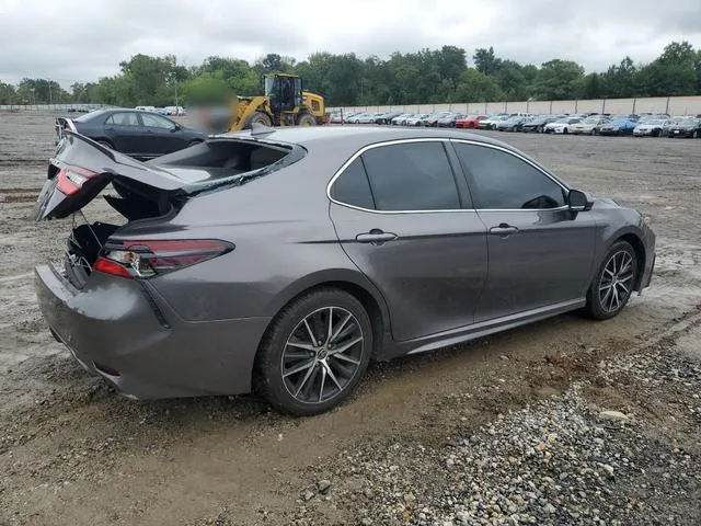 4T1G11AK7MU561582 2021 2021 Toyota Camry- SE 3